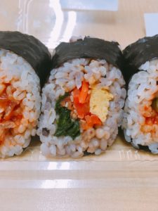 セブンの韓国風海苔巻キムパプ
