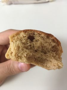 ローソンのブランパンの断面