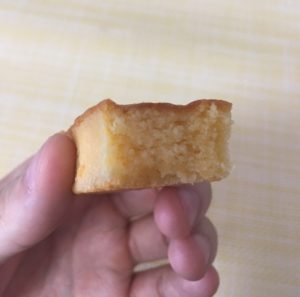 ローソンのブランのチーズケーキ