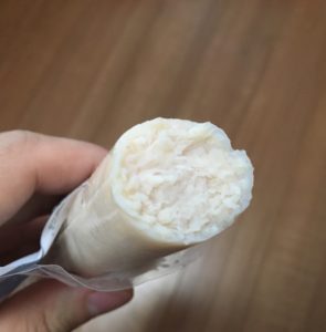 ローソンのサラダチキンスティック 塩レモン
