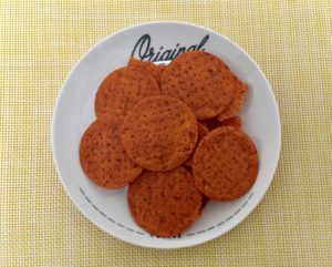 ローソンのパリパリ食感のトマトチップス