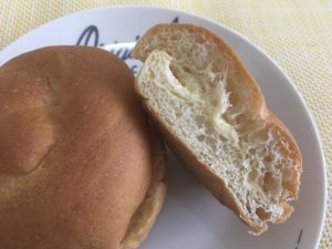 ローソンの大麦ぱん バター入りマーガリンサンド