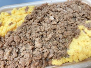 セブンイレブンの国産鶏とななたまの鶏そぼろ御飯