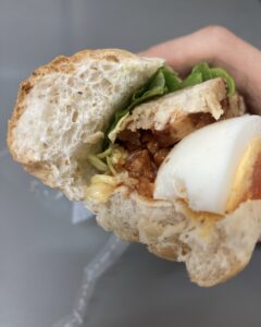 セブンのたんぱく質が摂れるチキン&スパイシーチリ